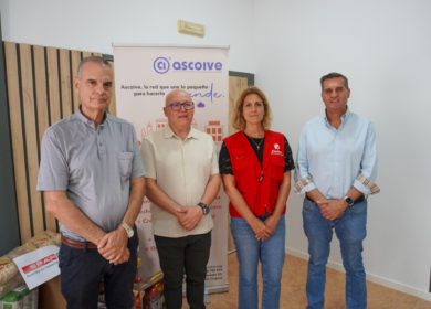 Donación de alimentos y juguetes de Ascoive a Cáritas San Rafael